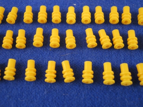 23560